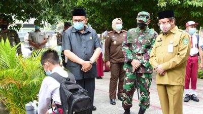 Bermula SDN 50 Bengkalis, H Khairul Umam dan Satgas Covid-19 Tinjau Sekolah Tatap Muka di Hari Kedua