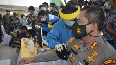 Kapolresta dan Istri Ajak Masyarakat Jangan Takut Divaksin