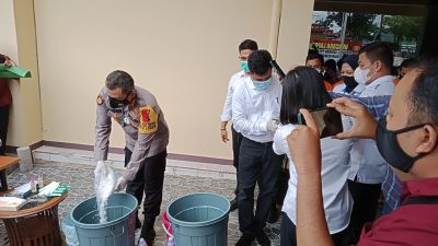 Kapolresta Pimpin Pemusnahan Barang Bukti Sabu dan 563 Knalpot Bronk