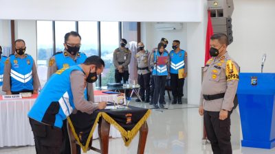 Panitia dan Peserta Tanda Tangani Pakta Integritas dihadapan Kapolda Riau