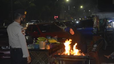 Pantau Suasana Malam Imlek dan Valentine Day, Polresta Pekanbaru Lakukan Patroli KRYD di Tempat Keramaian Kota