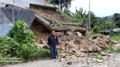 Pinggiran Makam Tuado Ho Longsor Akibat Hujan, Kades Lahemo Harap Perhatian Pemda