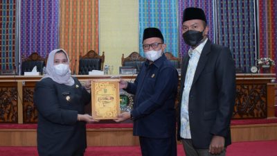 Bupati Bengkalis Sampaikan LKPJ 2020 Pada Rapat Paripurna Ke 9 di Gedung DPRD Bengkalis