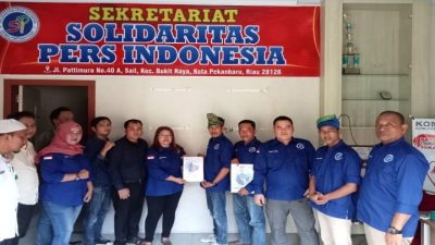 DPP SPI Menyerahan SK DPD SPI Rohul