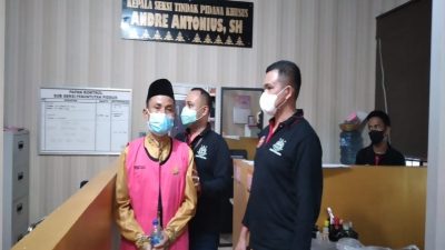 Kejari Pelalawan Menahan Tersangka R Atas Dugaan Korupsi