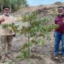 Teks Foto : AKBP Nurhadi Ismanto S.I.K di kebun durian RR FARM (foto/Dr Muhammad Nurul Huda, SH. MH)