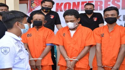 Keterangan gambar : Polisi amankan tiga pelaku Rudapaksa di Langsa (foto/Susi).