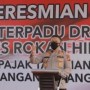 Ket : Kapolda Riau Irjen Agung Setya Imam Effendi resmikan layanan Drive Thru terpadu di Mapolres Rohil (foto/Istimewa)