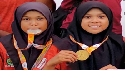 Si Kembar Siswi SMPN 7 Bikin Sensasi di Kejurprov IV Panahan Provinsi Riau
