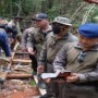 Ket foto : Jenderal bintang dua ini menyisir masuk hingga ke jantung hutan lindung Cagar Biosfer Giam Siak Kecil