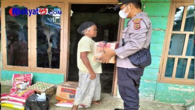 Kapolsek Tabir Selatan Membagi Sembako Dihari Jum’at Berkah
