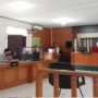 Teks Foto : Direktur FORMASI RIAU, Dr. Muhammad Nurul Huda SH MH di ruang sidang praperadilan jilid 2.