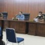 Teks foto : Wakil Kepala Kejaksaan Tinggi Riau Hutama Wisnun, S.H., M.H serta didampingi oleh Asisten Intelijen Raharjo Budi Kisnanto, S.H, Asisten Pidana Khusus Tri Joko, S.H, Kasidik Rizky, S.H dan KasiPenkum Marvelous, S.H.