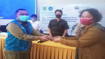 Calon Kepala Sekolah SMKN 1 Bontang Melaksanakan RPK-IHT Tentang Akun Belajar