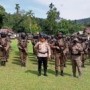 Teks foto : Polda Riau kirim personel Satuan Brimob ke Hutan Rimbang Baling