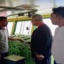 Teks foto : Dr. H. Syamsurizal, SE., MM, kecewa terhadap awak kapal yang tidak sigap (Istimewa).