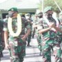 Teks foto : Dandim 0303/Bengkalis Letkol Inf Endik Yunia H, sambut Letda Arh Rikman Sinaga dan Kopda Dedi Suwarman di Makodim 0303/Bengkalis (Istimewa).