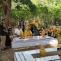 Taks foto : Rombongan pengurus DMDI Provinsi Riau saat mengunjungi makam tua bernisan emas, Selasa (21/12/2021) pagi.