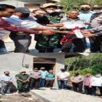 Teks Foto : Syahrudin (65) mendapatkan rumah atau tempat teduh yang layak hasil gotong royong Relawan Peduli Sosial Bengkalis (Istimewa).