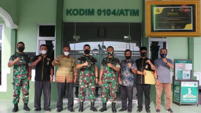 Akhir Masa Jabatan Dandim 0104/Atim Terima Penghargaan Dari DPC Granat Langsa