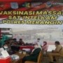 Teks fotooto : Suana vaksin di gerai Polres Merangin (Istimewa).