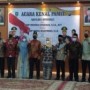 Teks foto : Bupati Bengkalis Kasmarni, S.Sos.,MMP., AKBP Hendra Gunawan S.I.K,. M.T serta Istrinya, AKBP Indra Wijatmiko S.I.K, Dandim 0303/Bengkalis, Ketua DPRD Bengkalis H. Khairul Umam dan Setda Bengkalis H. Bustami HY (Foto/Indra).