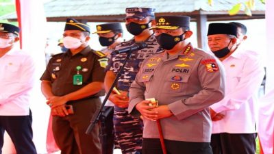 Tinjau Vaksinasi se-Indonesia, Kapolri Saksikan Gubernur Maluku Utara Divaksin
