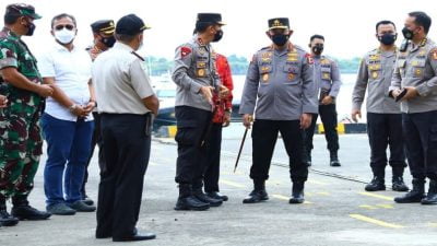 Tinjau Pelabuhan Benoa, Kapolri Minta Proses Prokes Hingga Karantina PPLN Diperketat