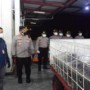 Teks foto : Kedatangannya jenazah pada Rabu (19/1/2022) malam, diterima Kapolresta Sidoarjo Kombes Pol. Kusumo Wahyu Bintoro dan Kepala UPT BP2MI di Terminal Kargo T1 Angkasa Pura, Juanda (Istimewa).