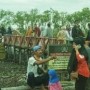 Teks Gambar : Wisata Pantai Raja Kecik di penuhi pengunjung (foto/Indra).