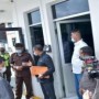 Teks foto : Komisi I DPRD Kabupaten Bengkalis bersama Disnakertrans dan satpol PP sempat dihambat Security PT. SCHLUMBERGER dan PT. BAKER HUGHES (8/2/2022).