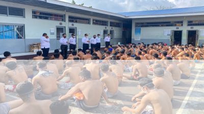 Lapas Kelas IIA Bengkalis Kanwil Kemenkumhan Riau Bagikan Masker, Vitamin dan Perlengkapan Mandi