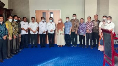 Penguat Kerja Sama LPK dengan Dunia Usaha, Bupati Afrizal Sintong dan Wakil Bupati Adakan Rapat bersama HILLSI, Kadisker serta PHR