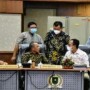 Teks foto : Komisi II sa'at mengadakan pertemuan bersama Komisi IV DPRD Provinsi Riau di Pekanbaru, Jum'at (04/03/2022).