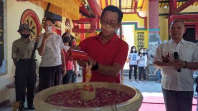 Perayaan Waisak 2022 di Probolinggo Kembali Meriah, Mandikan Rupang hingga Bacakan Doa Paritta
