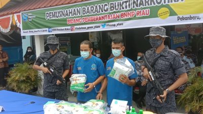 BNN Provinsi Riau Berhasil Mengamankan Pelaku Dan Barang Bukti Narkoba 