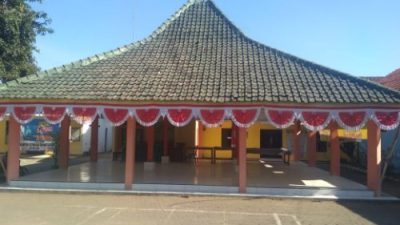 Perangkat Desa Asembakor Masuk Kantor Jam 9, Warga Minta Diganti
