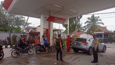 Polresta Pekanbaru Jajaran Turun Kelapangan, Antisipasi Antrian Panjang SPBU Dampak Penyesuaian Harga BBM