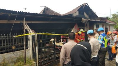 Rumah Bulatan dilalap Sijago Merah Satu Orang Hangus Terbakar