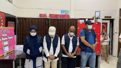 4_Tersangkah_Dugaan_Korupsi Tipikor_USB_Gedung_SMAN
