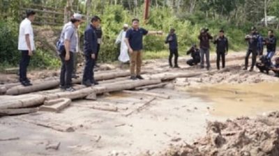 Herman Deru Tinjau Langsung Jalan Rusak Parah di Cengal OKI