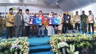 Gubernur Sumsel Resmikan Bank Mini Sumsel Babel di SMKN 1 Semendawai Timur