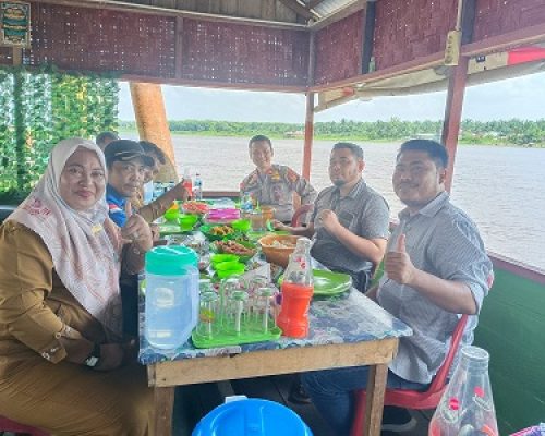 Kapolsek Jhon Firdaus Ngopi Bareng Bersama Datuk Penghulu Dan Rekan Media