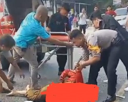 Kecelakaan Lalu Lintas Mobil fuso vs Sepeda Motor di Jalan Lintas Sumatera