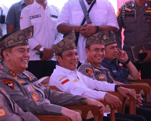 Pj Wali Kota Pekanbaru Muflihun mengikuti Apel akbar launching polisi RW Polresta - (ISTIMEWA)