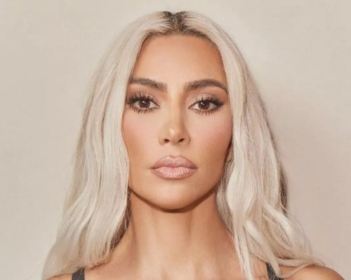 Kim Kardashian Menghibur para penggemarnya dengan trik rahasia, simak!