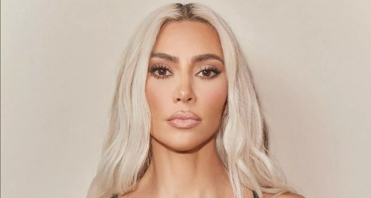 Kim Kardashian Menghibur para penggemarnya dengan trik rahasia, simak!