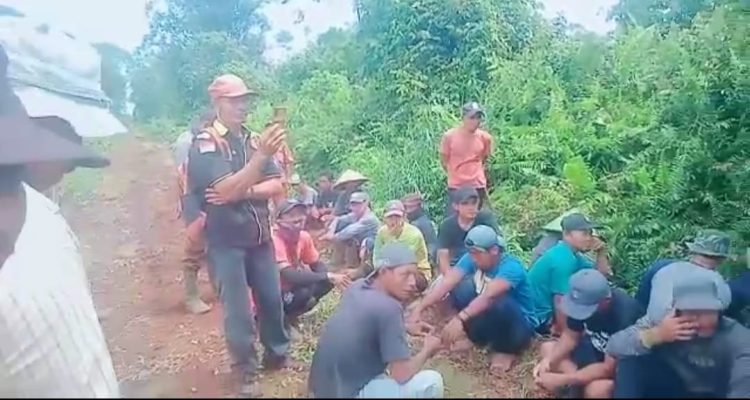 Pencapolkan Tanah Diduga Dilakukan di Perbatasan Siak-Bengkalis, Masyarakat Tak Terima