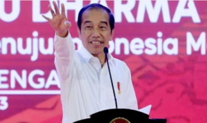 Jokowi Undang Ganjar Anies dan Prabowo Makan Siang di Istana Hari Ini