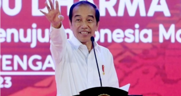 Jokowi Undang Ganjar Anies dan Prabowo Makan Siang di Istana Hari Ini
